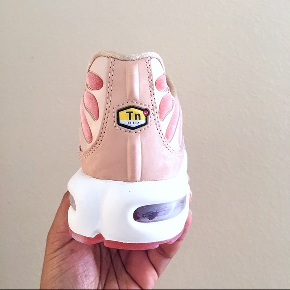 Nike Air Max Plus LX Dusty Peach - Picture 6 of 8